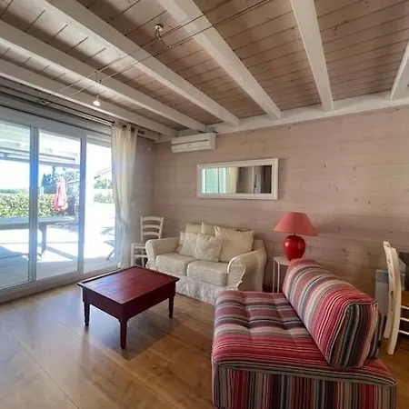 Maison Climatisee 4 Personnes *